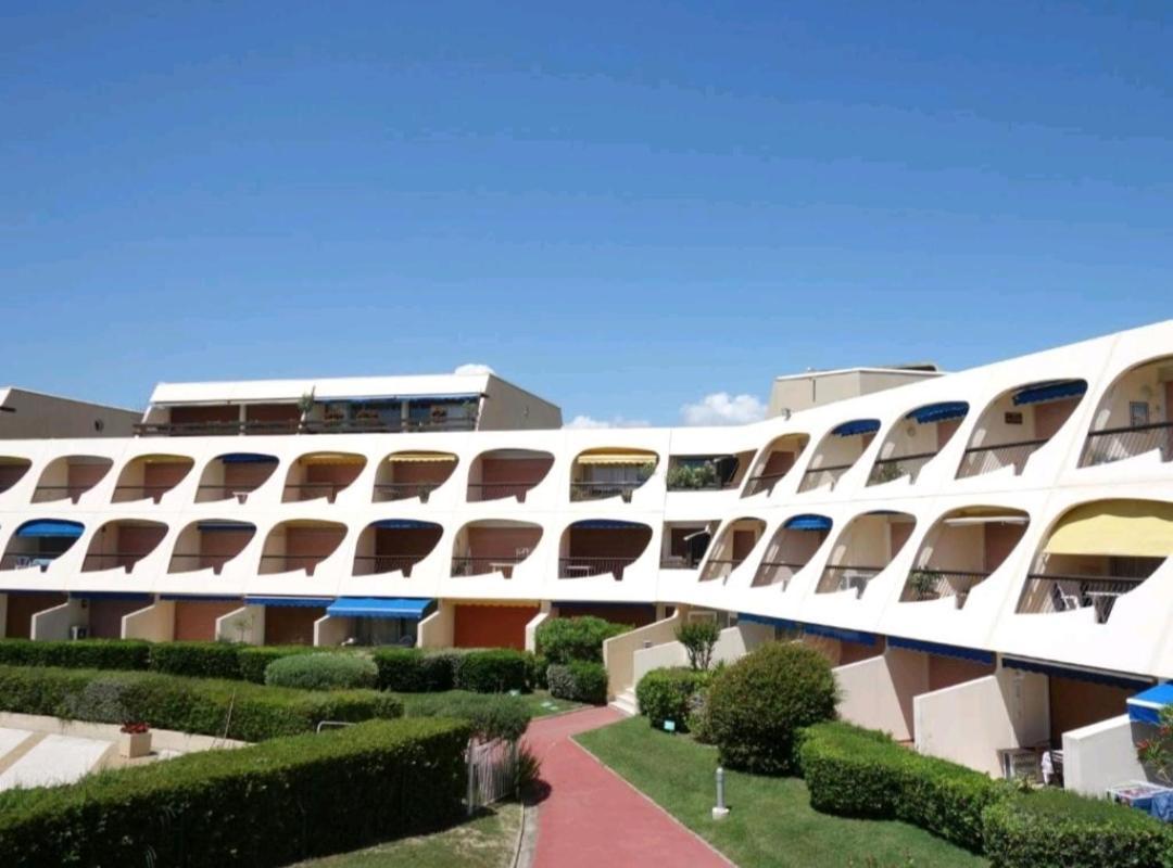 Studio Avec Loggia Entre Port, Plage Et Piscine Le Grau-du-Roi Eksteriør billede